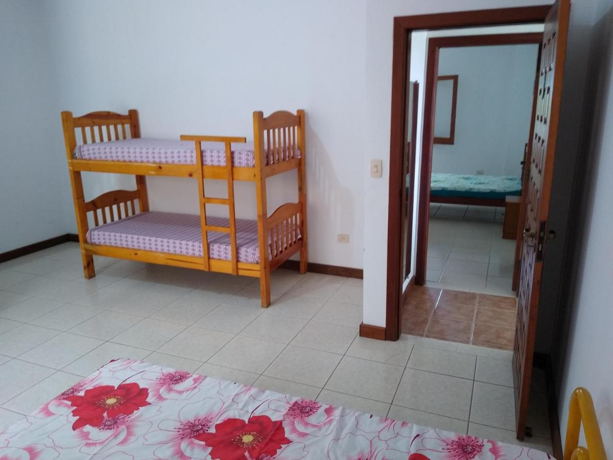 Casa Beira-Mar 10Pessoas 3 Suites Terreo - A Unica Realmente "Pe Na Areia" C Wifi Caraguatatuba Dış mekan fotoğraf